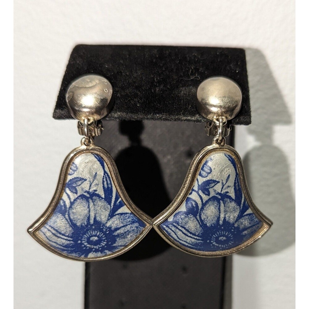 Vintage Berebi  Delft Style Flowers on Silver Tone Clip-Ons